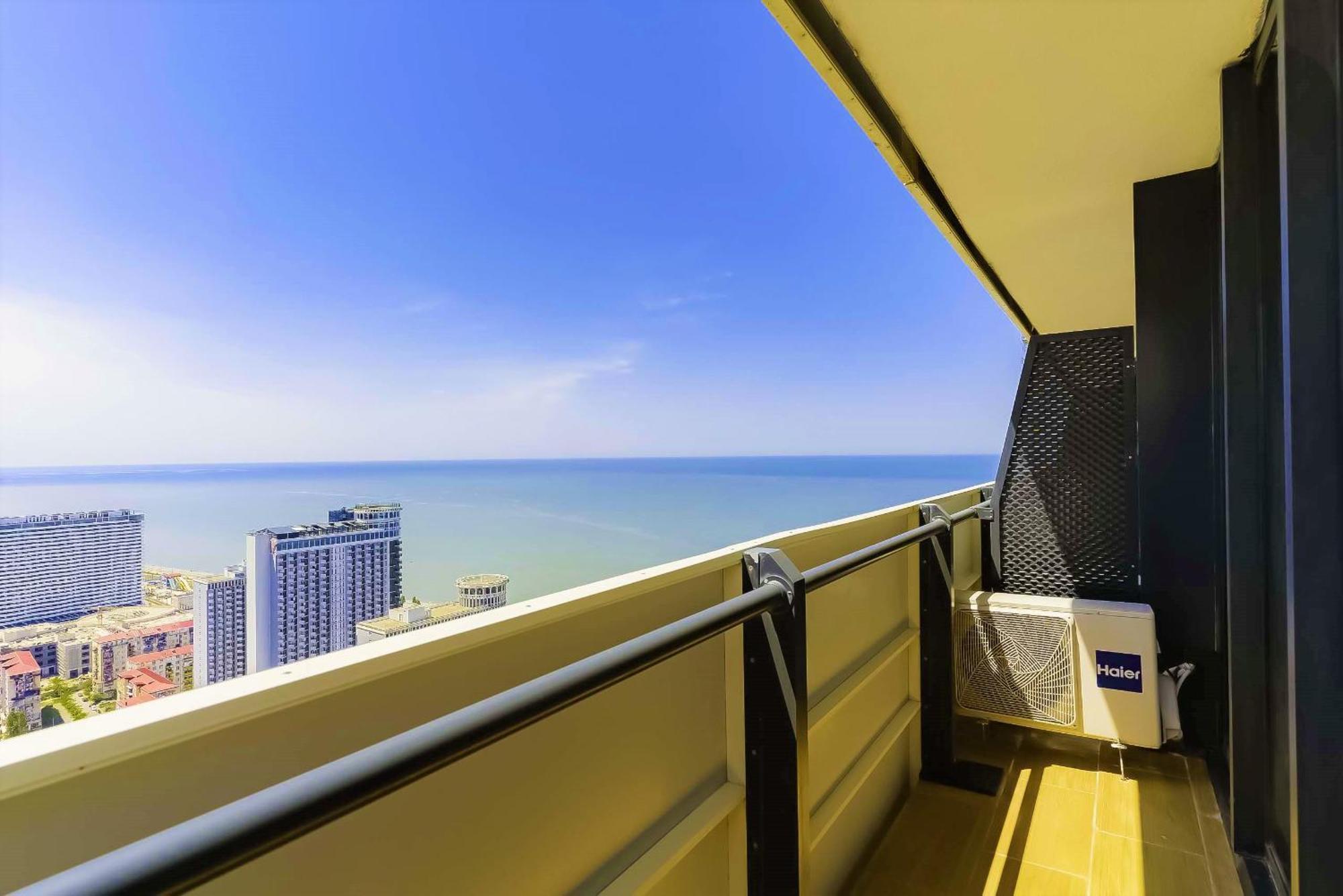 Orbi City Batumi With Sea View Екстериор снимка